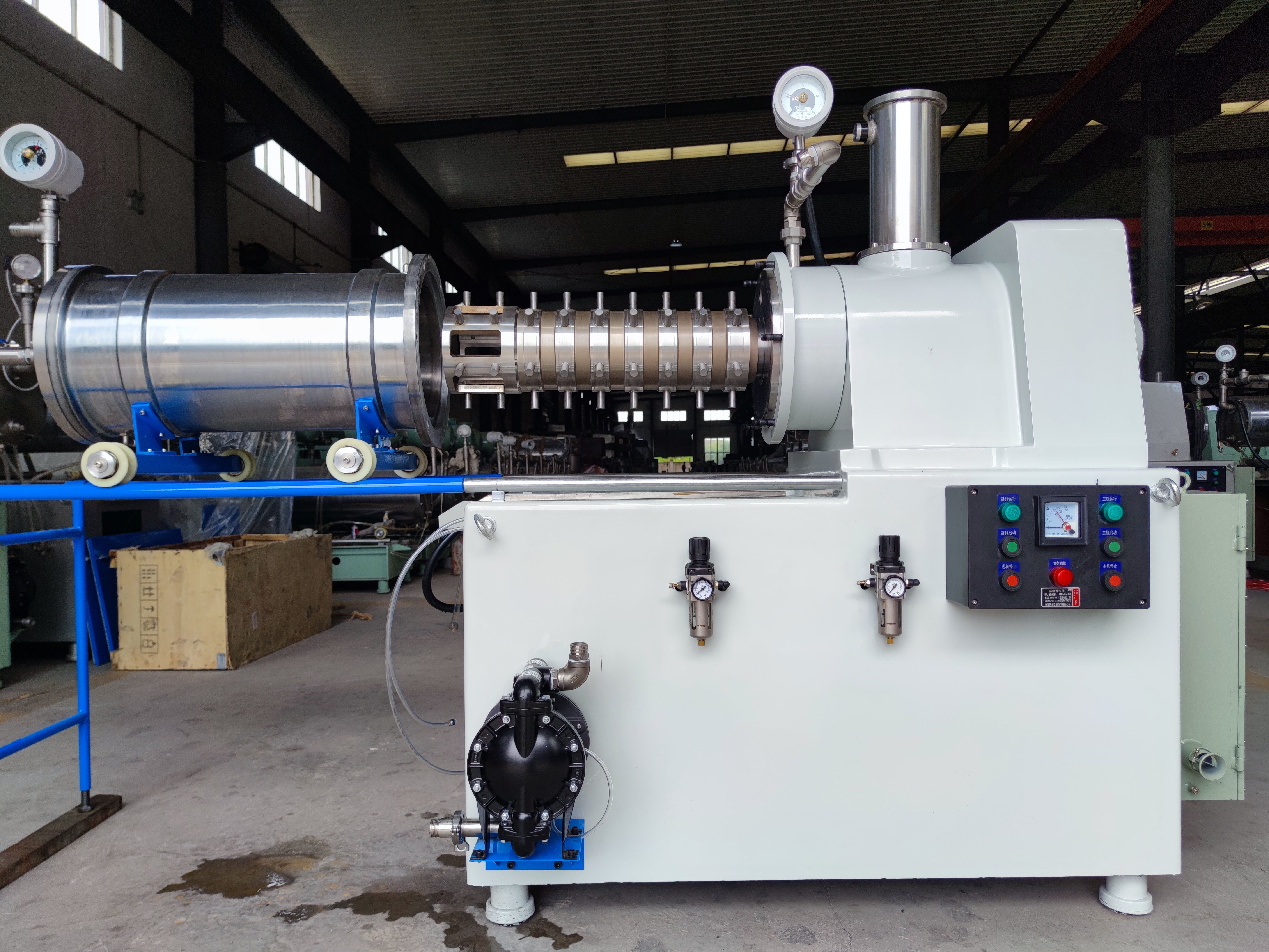 臥式砂磨機(jī)在金屬加工中的關(guān)鍵作用與應(yīng)用場景