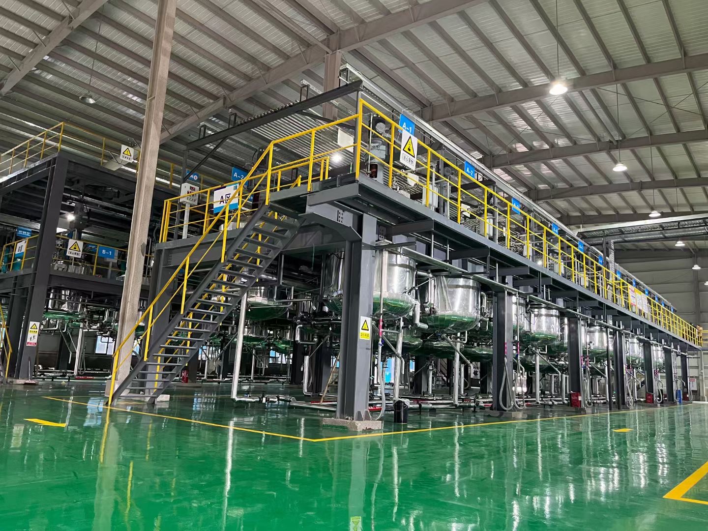 湖南 婁底 反應(yīng)釜 及鋼結(jié)構(gòu)平臺(tái) 管道及生產(chǎn)平臺(tái)EPC