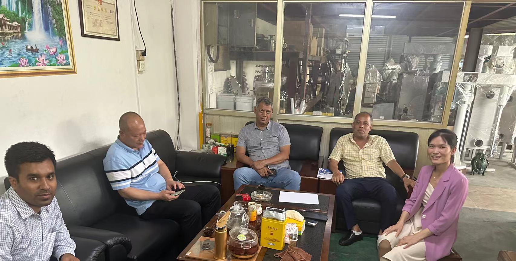 沙特阿拉伯十大著名之一 化工廠粘合劑廠商 采購(gòu)分散機(jī)50臺(tái)(圖1)